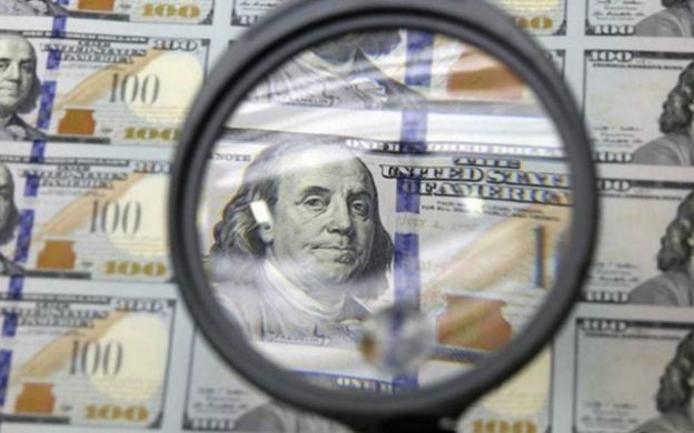 dolares de $100 bajo la lupa